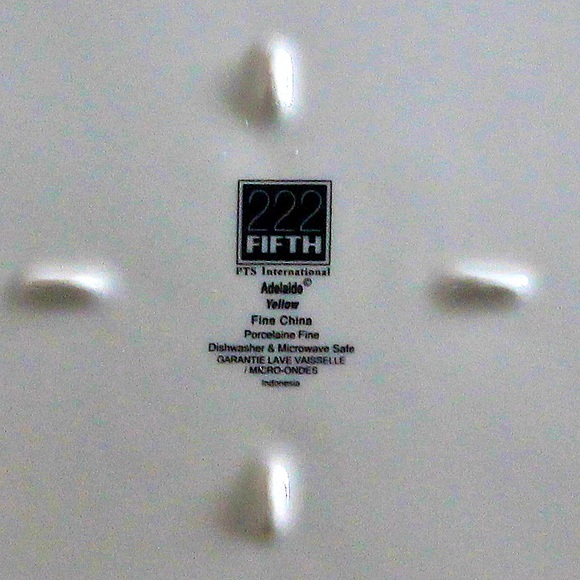 222 FIFTH ADELAIDE YELLOW SQUARE DINNER PLATE 11 INCH NEW BIRD - Picture 5 of 5